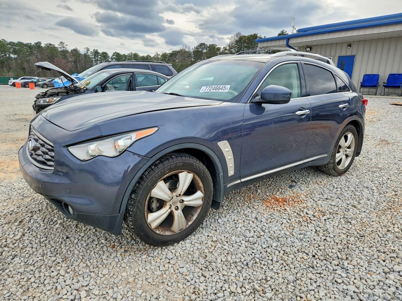 2010 INFINITI FX35