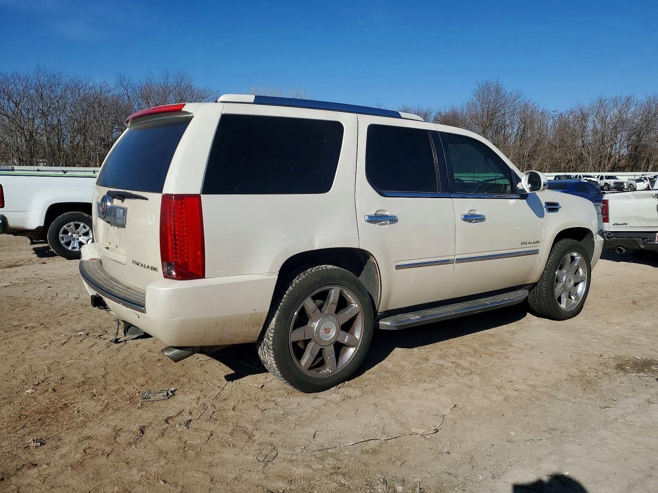 2013 CADILLAC ESCALADE