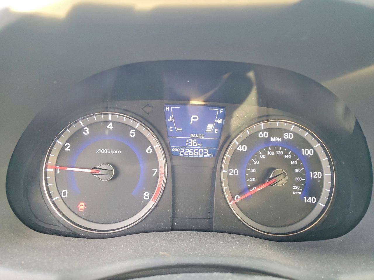 2012 HYUNDAI ACCENT
