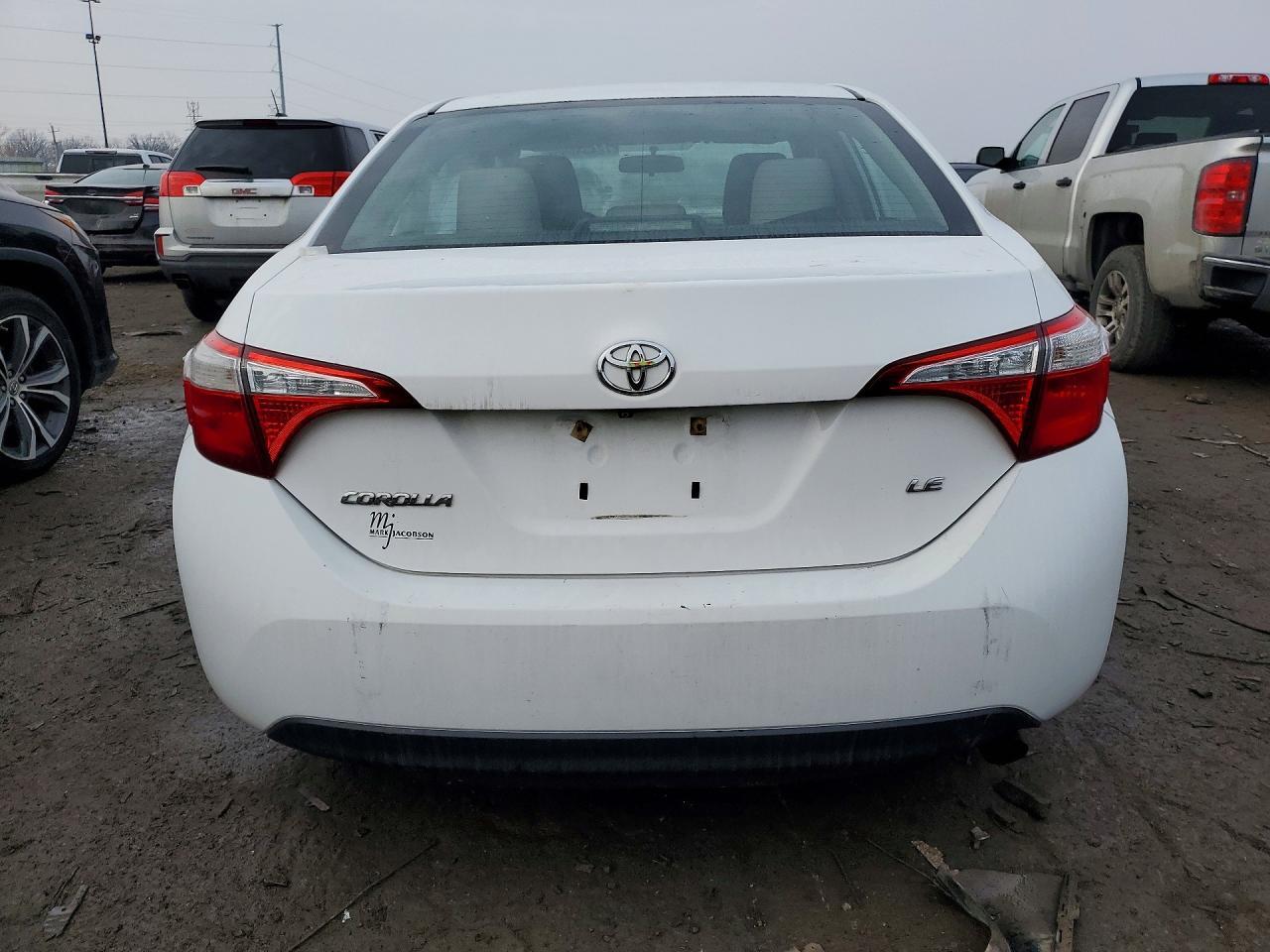 2015 TOYOTA COROLLA