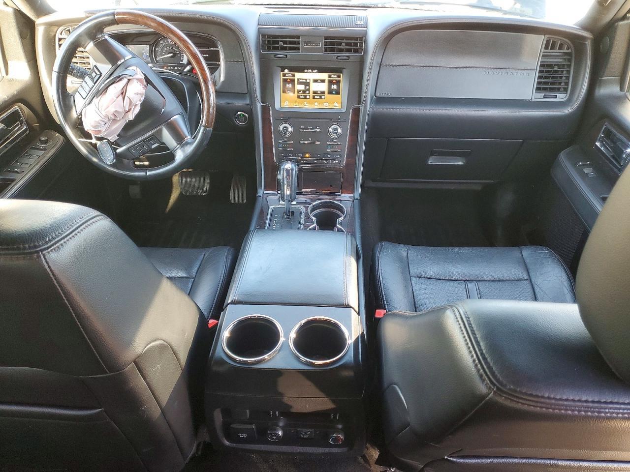 2017 LINCOLN Navigator