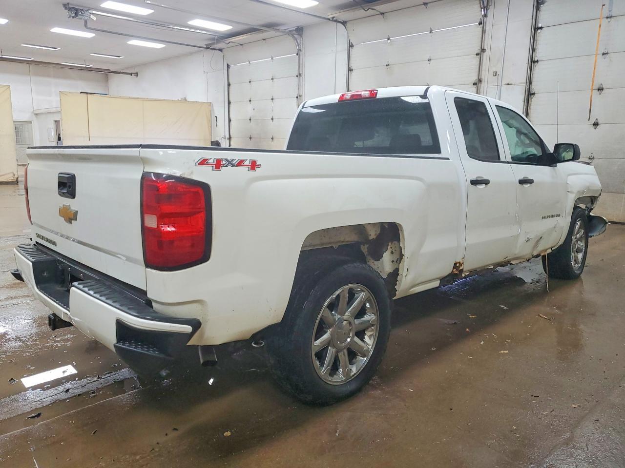2017 CHEVROLET Silverado