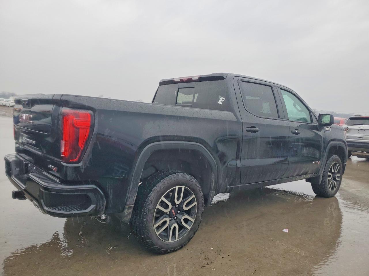 2024 GMC Sierra