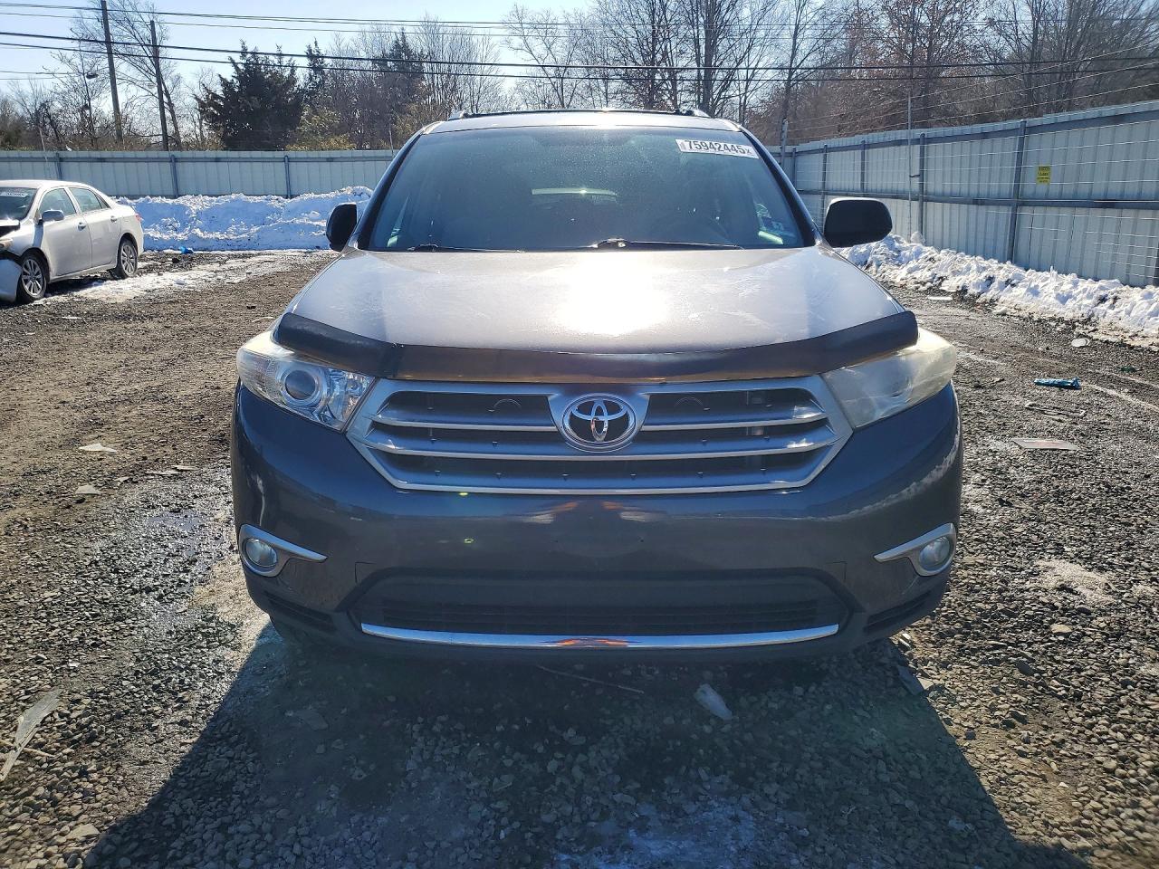2013 TOYOTA HIGHLANDER
