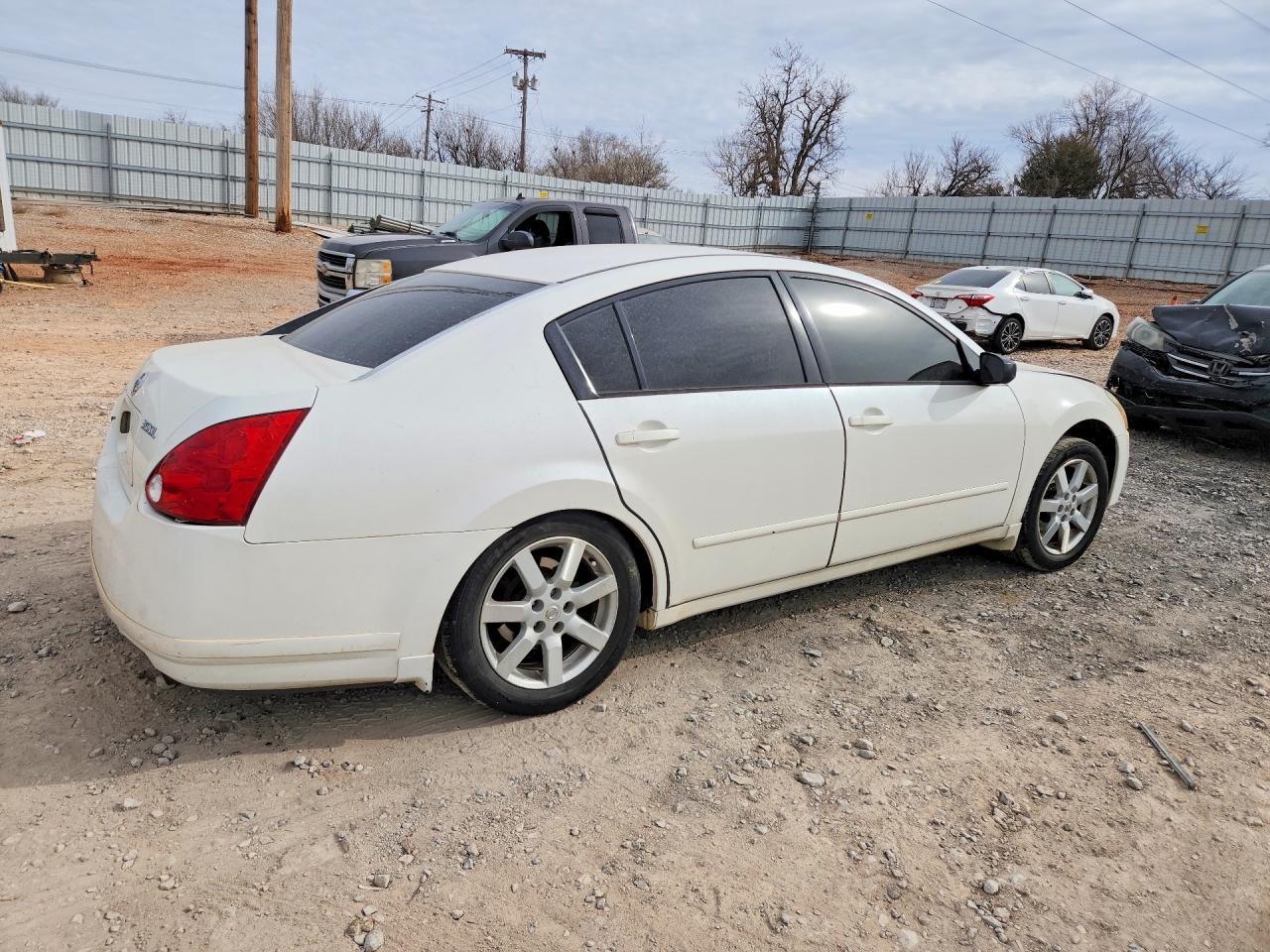 2004 NISSAN Maxima