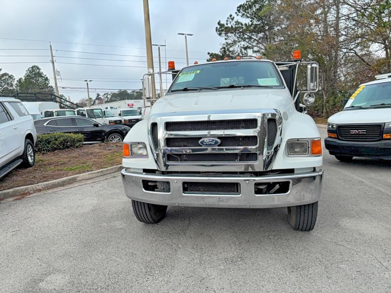 2011 FORD F-750