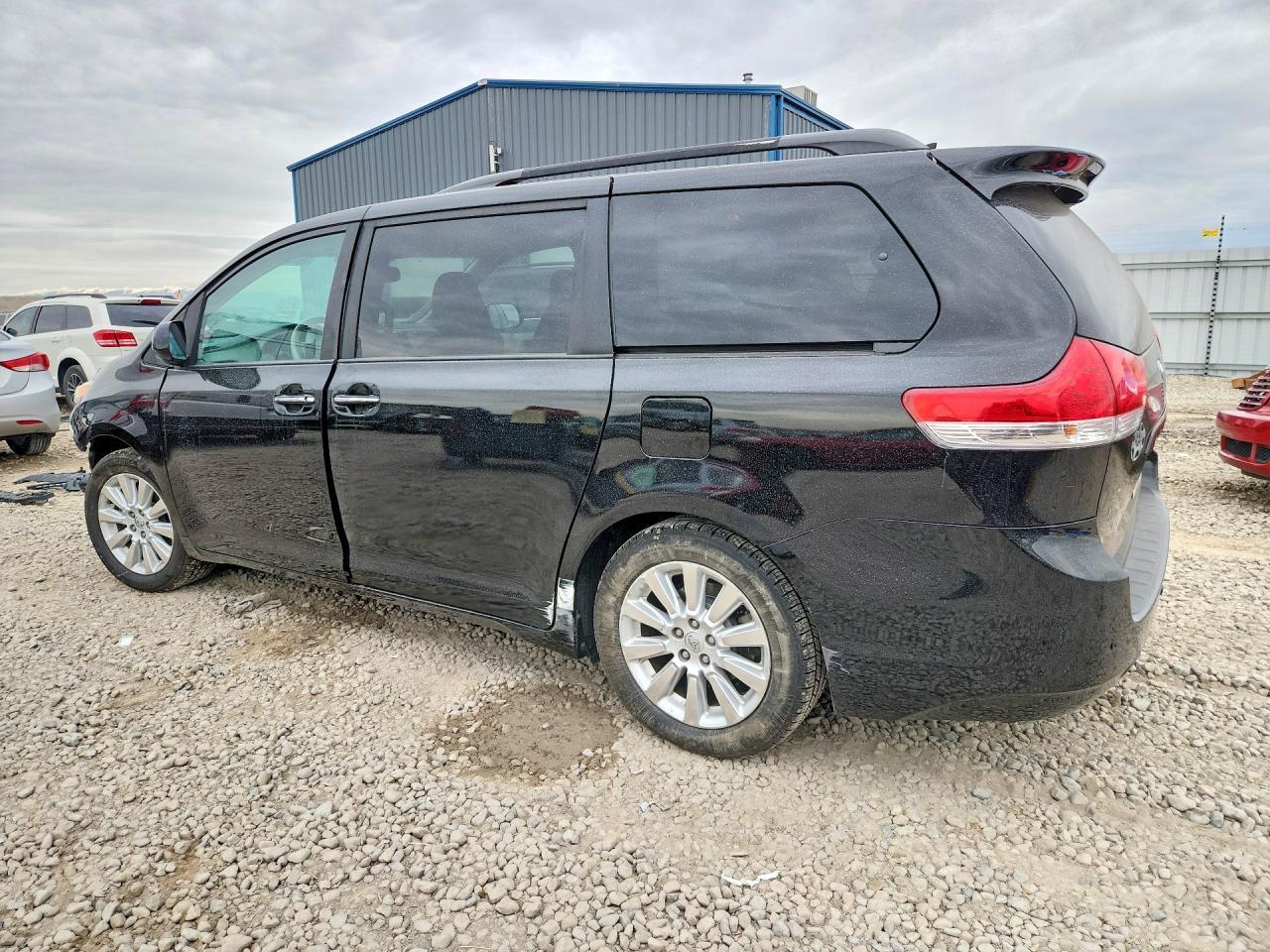 2014 TOYOTA SIENNA
