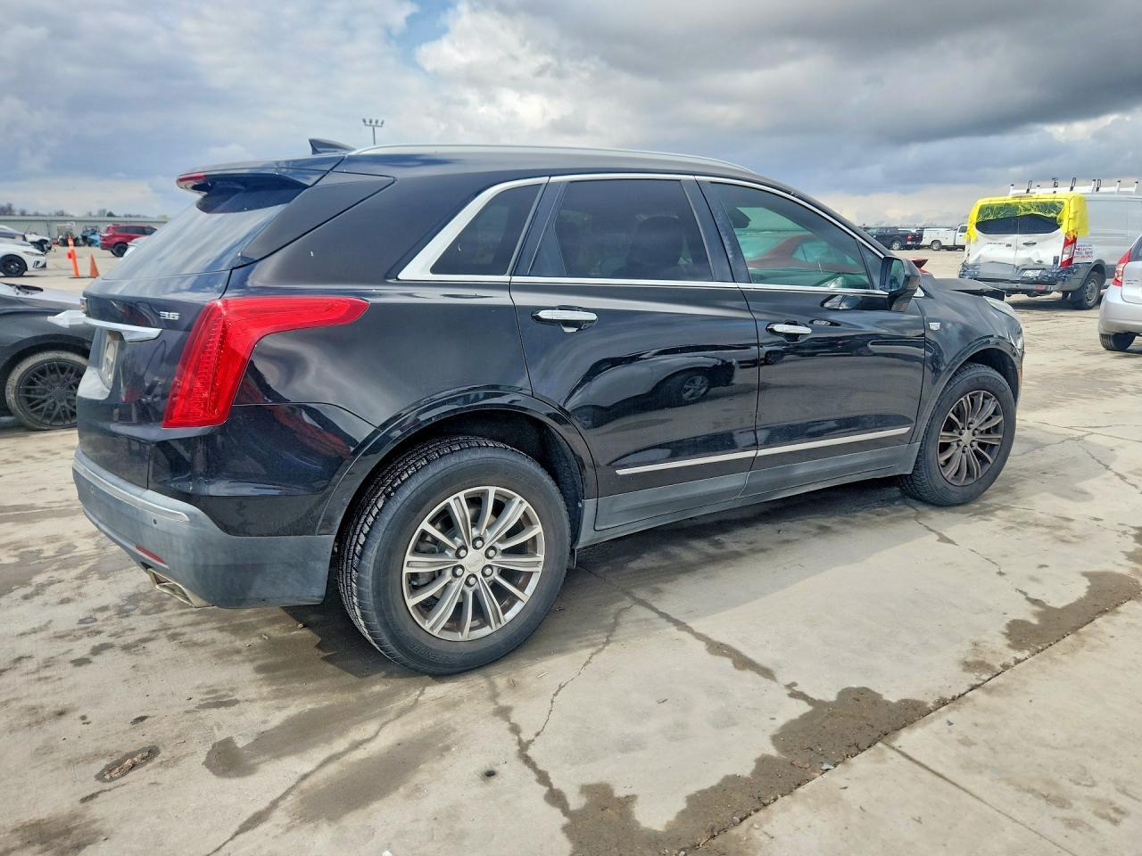 2017 CADILLAC XT5