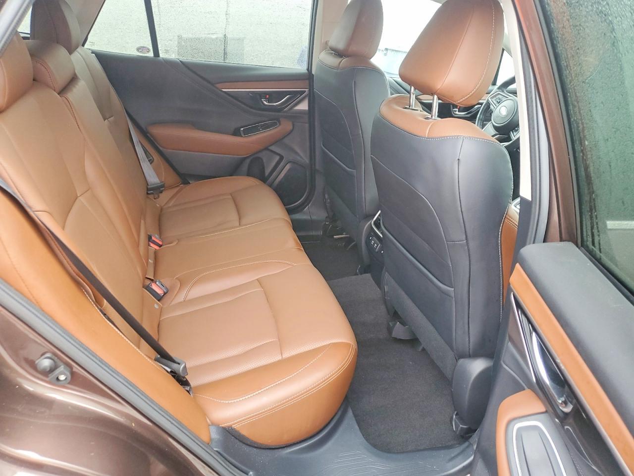 2021 SUBARU Outback