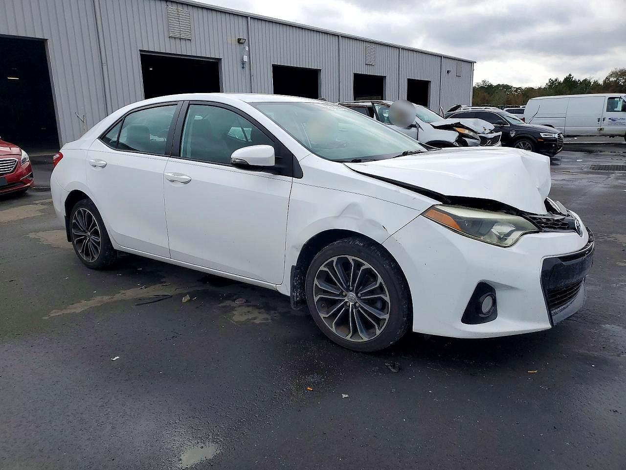 2015 TOYOTA COROLLA