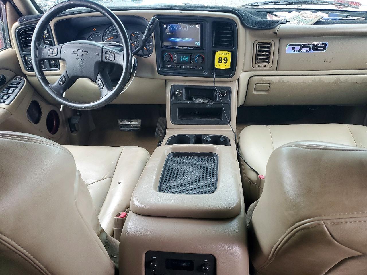 2004 CHEVROLET Tahoe
