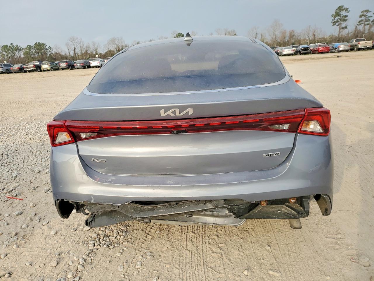 2022 KIA K5