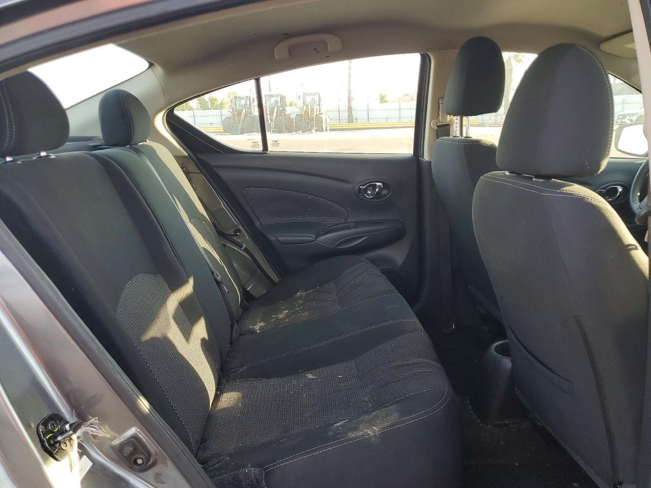 2019 NISSAN VERSA