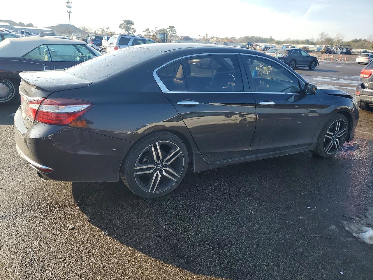 2016 HONDA ACCORD