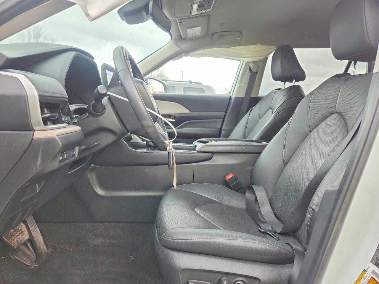 2024 TOYOTA HIGHLANDER