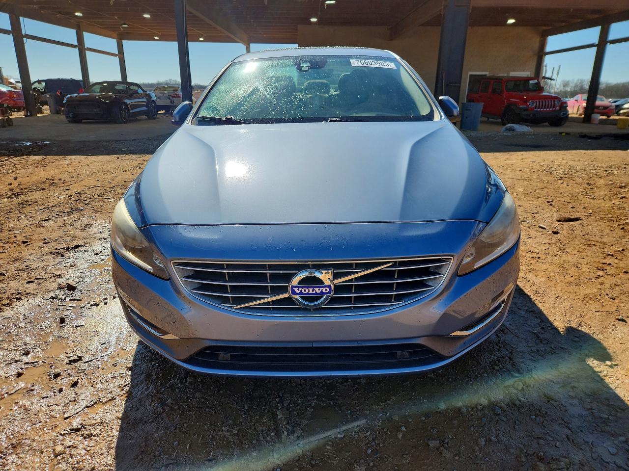 2018 VOLVO S60