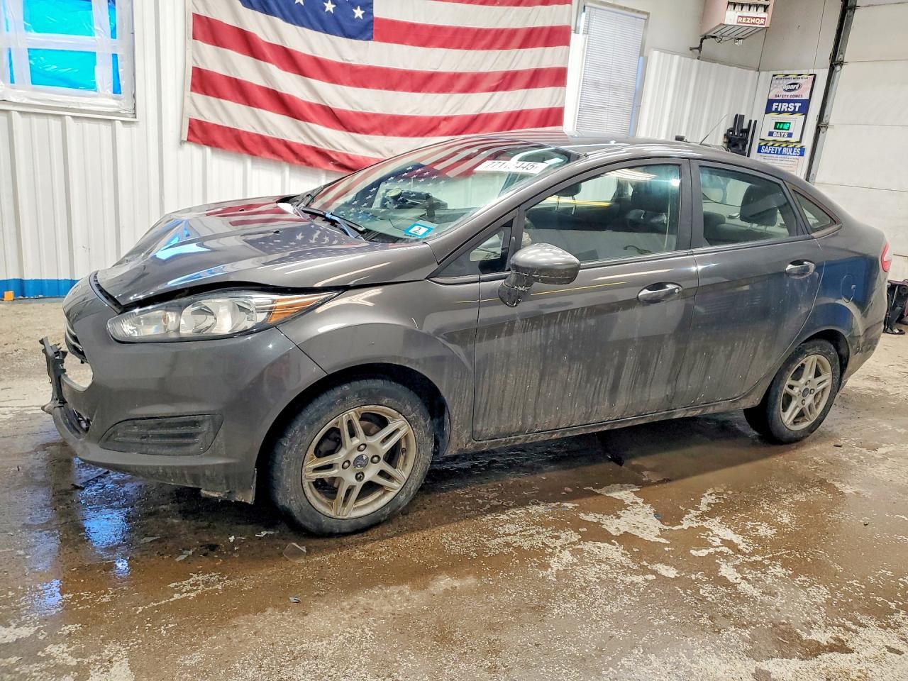 2017 FORD Fiesta