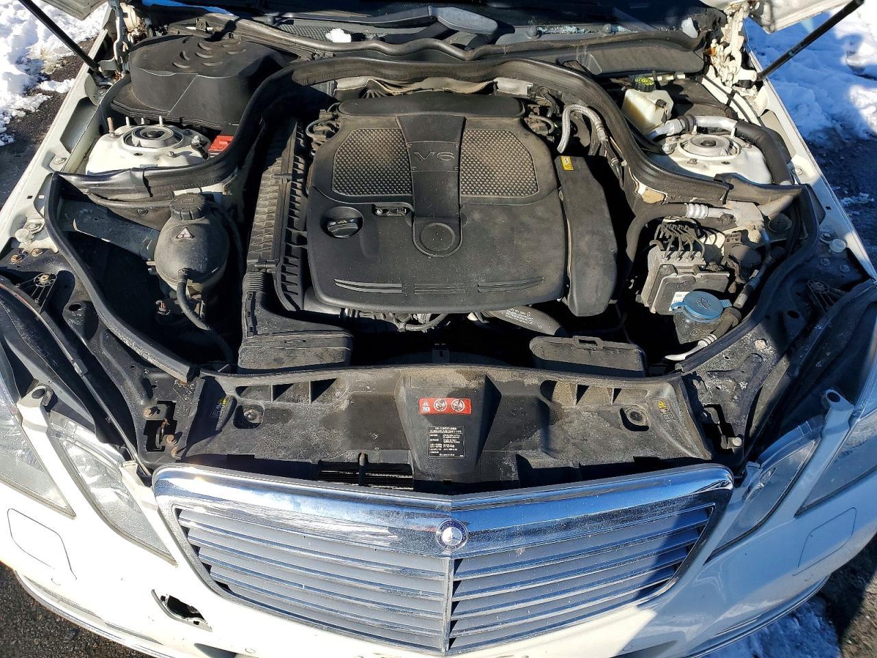2012 MERCEDES-BENZ E-Class
