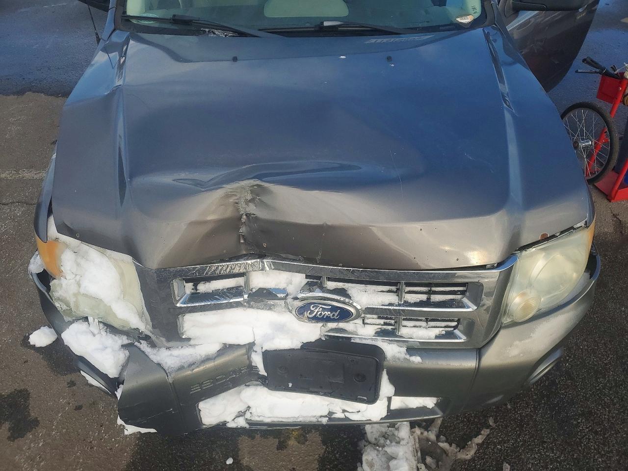 2010 FORD ESCAPE