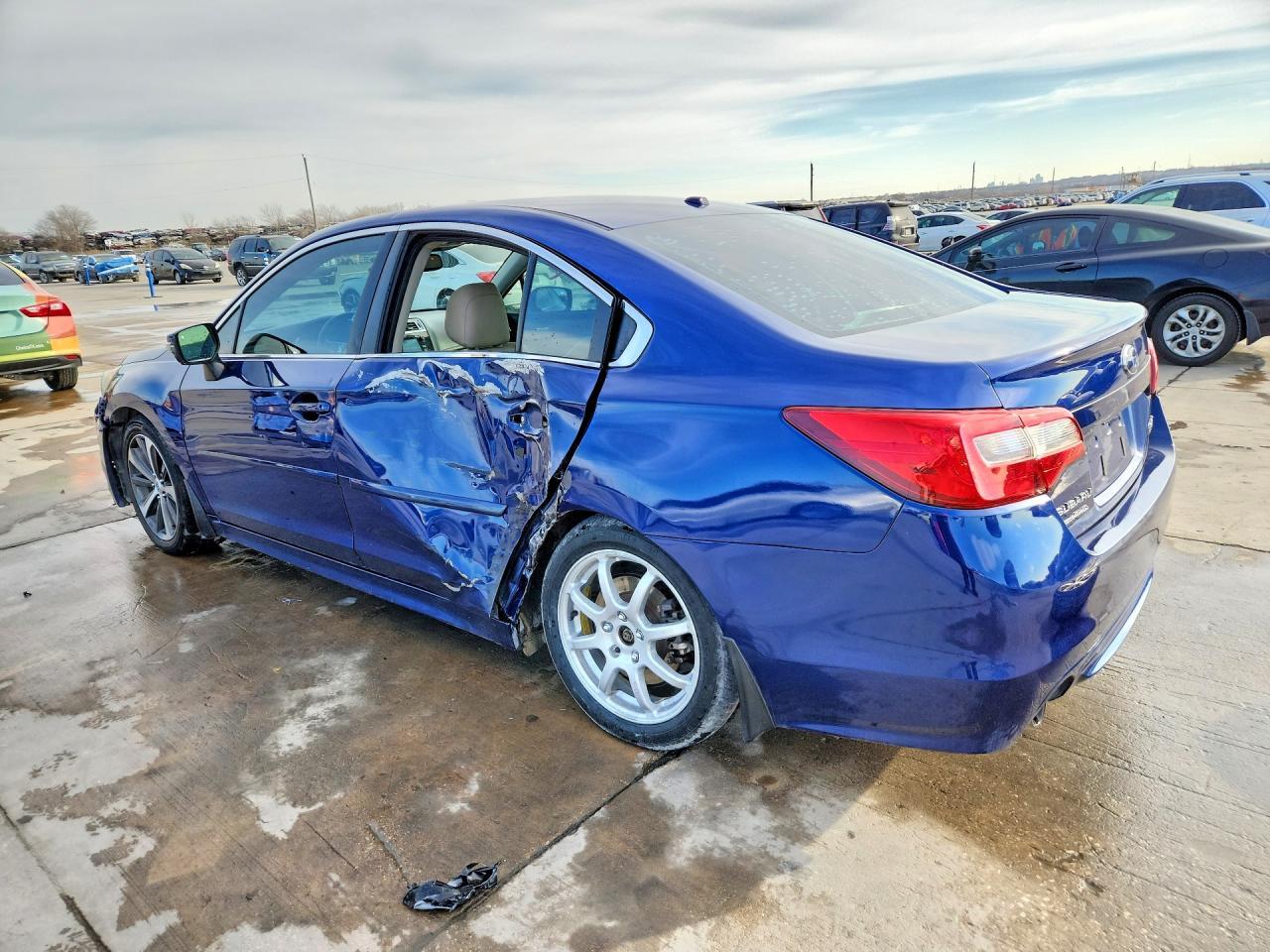 2015 SUBARU Legacy