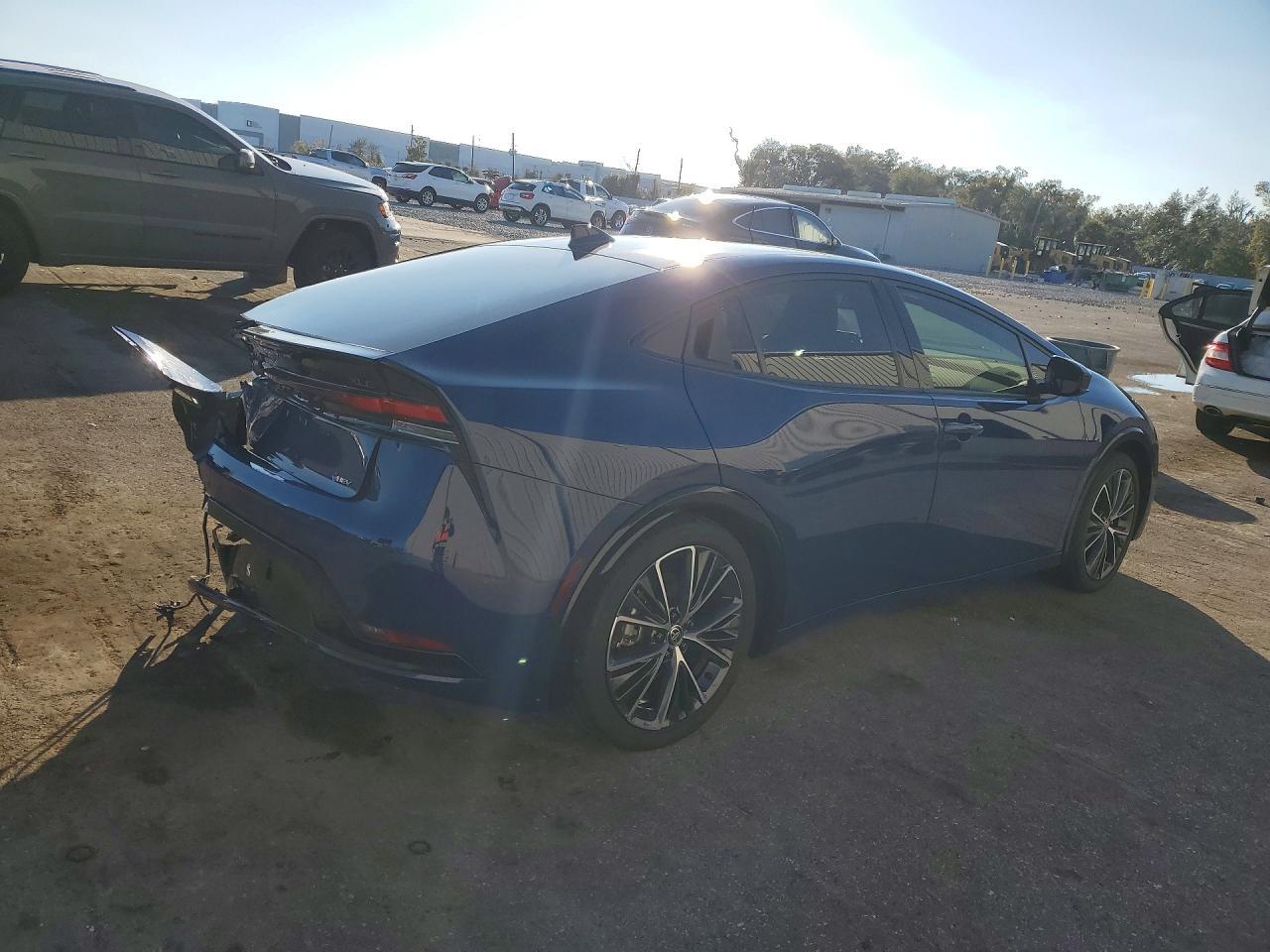 2024 TOYOTA PRIUS