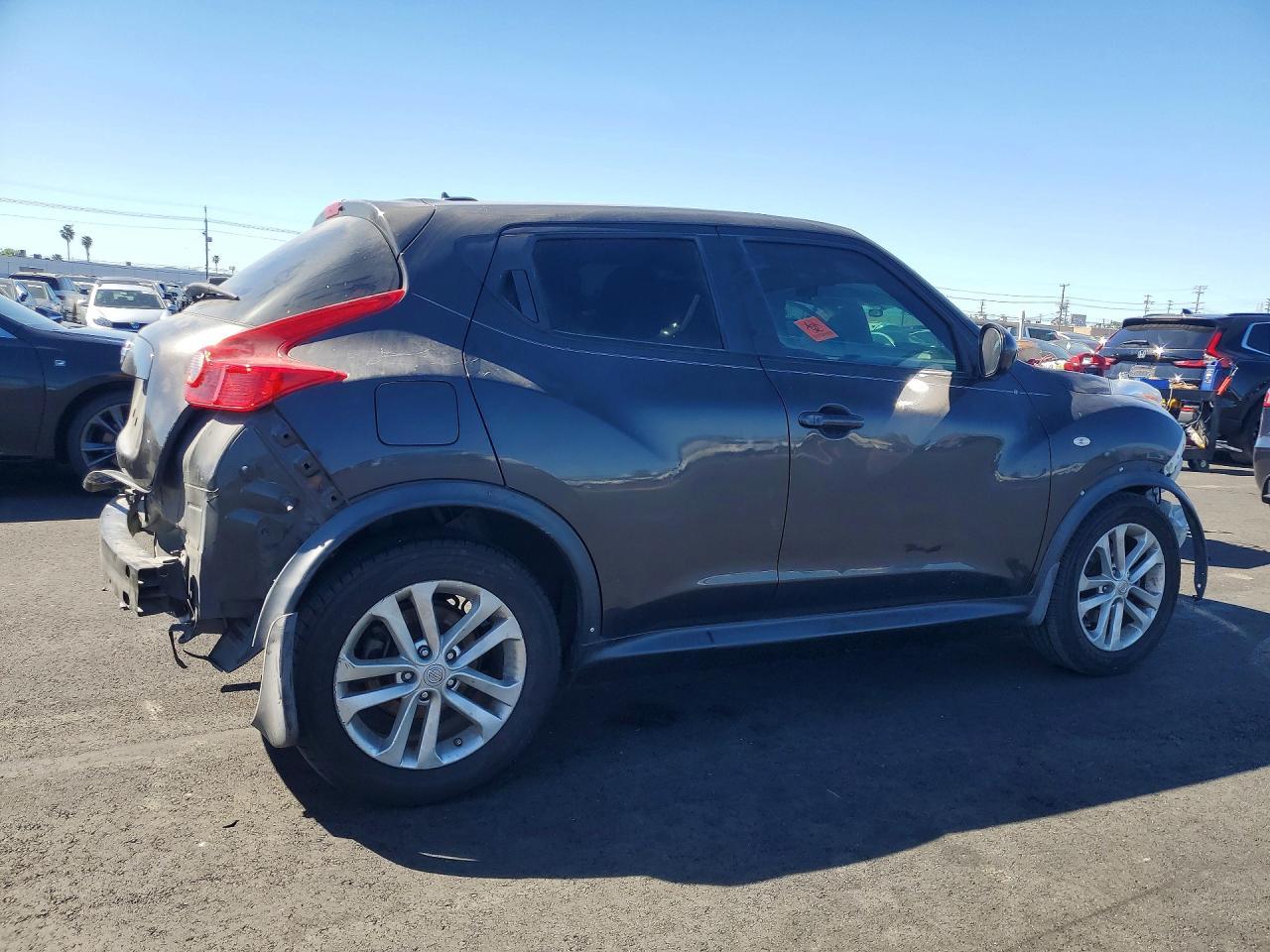 2013 NISSAN Juke