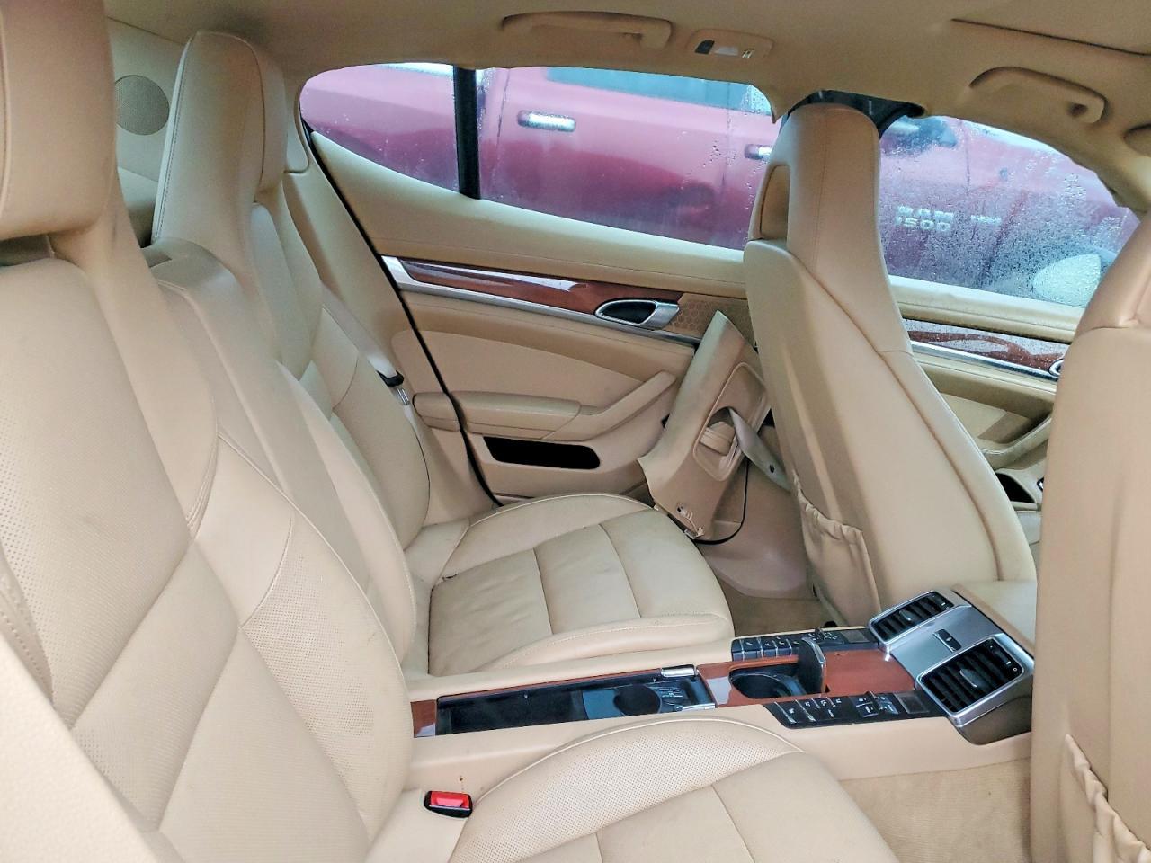 2014 PORSCHE Panamera