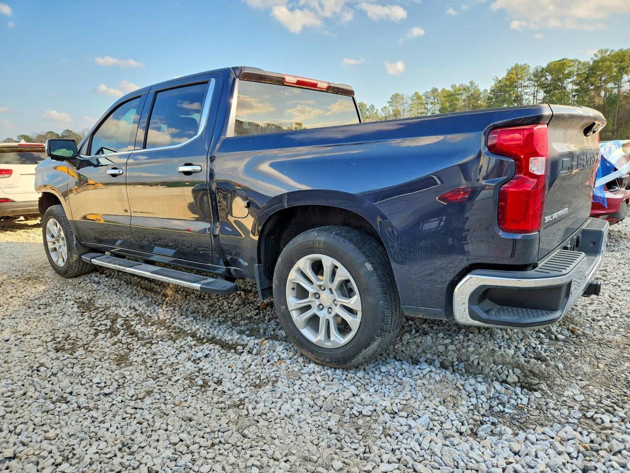 2023 CHEVROLET Silverado