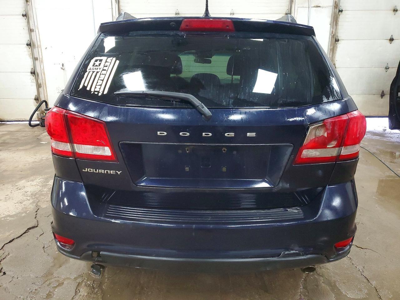 2011 DODGE JOURNEY