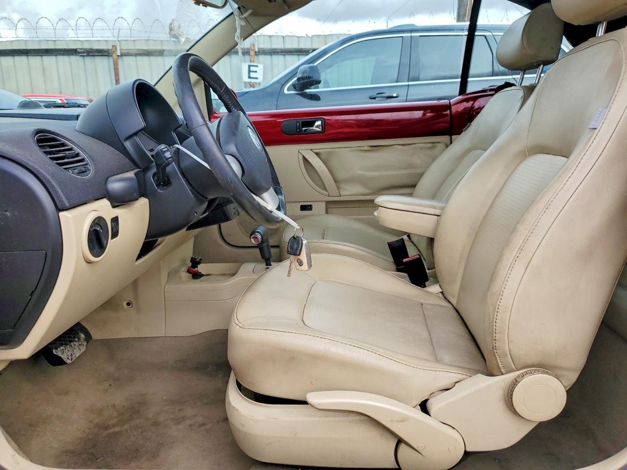 2009 VOLKSWAGEN Beetle