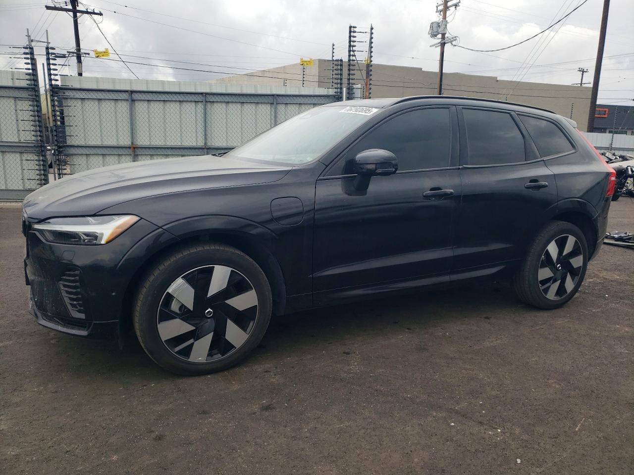2024 VOLVO XC60