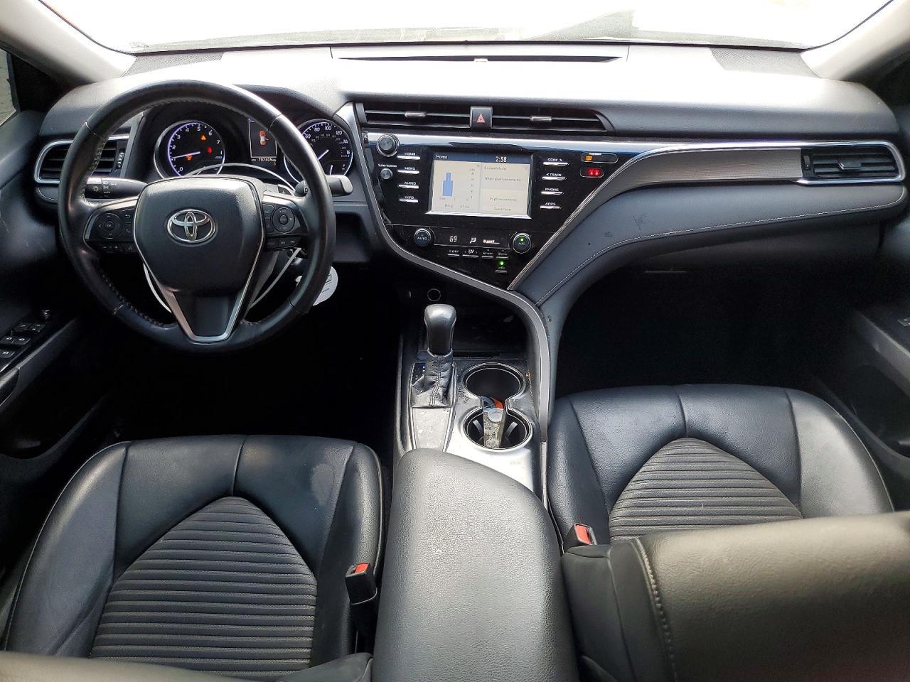 2018 TOYOTA CAMRY