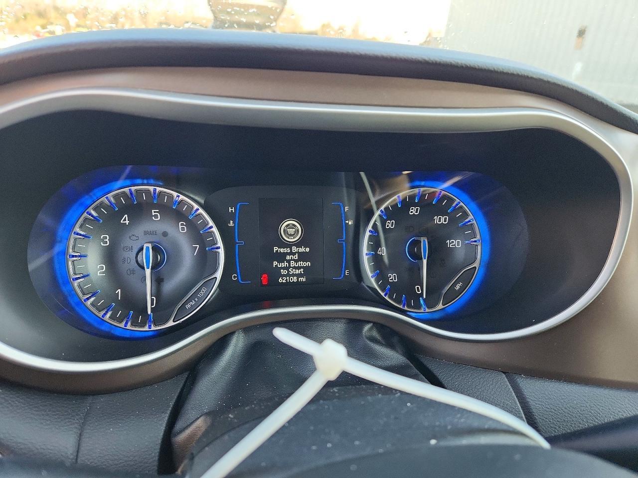 2022 CHRYSLER Voyager