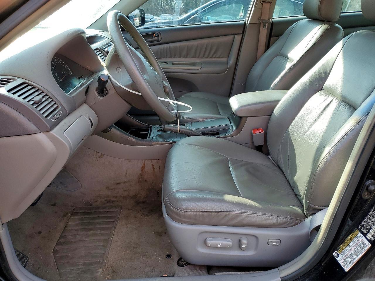 2004 TOYOTA CAMRY
