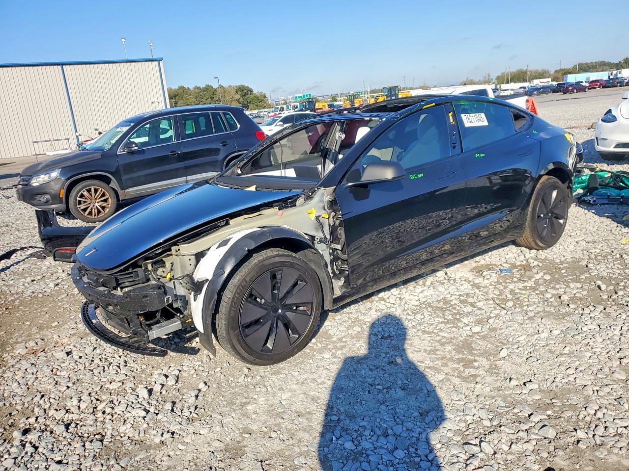 2025 TESLA MODEL 3