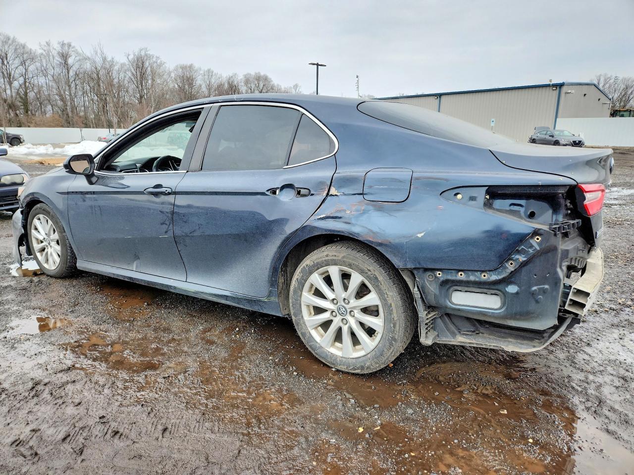 2018 TOYOTA CAMRY