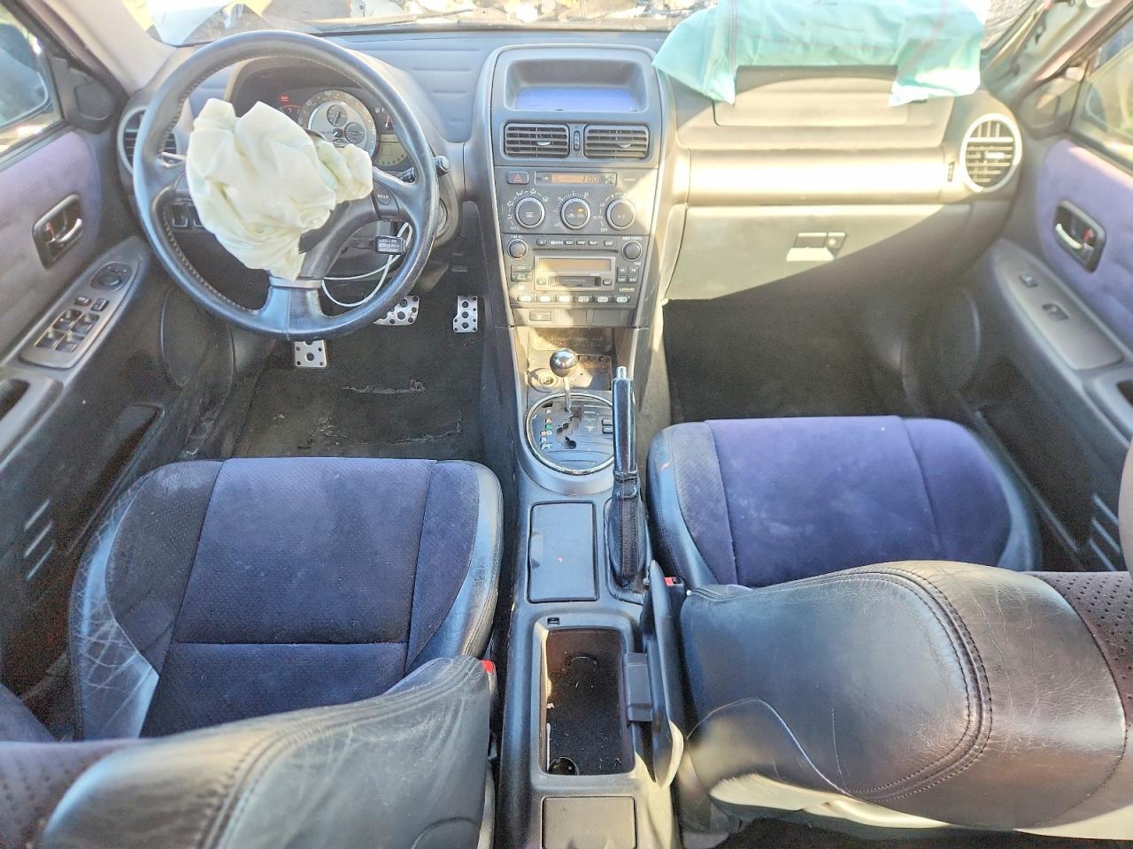 2001 LEXUS IS 300