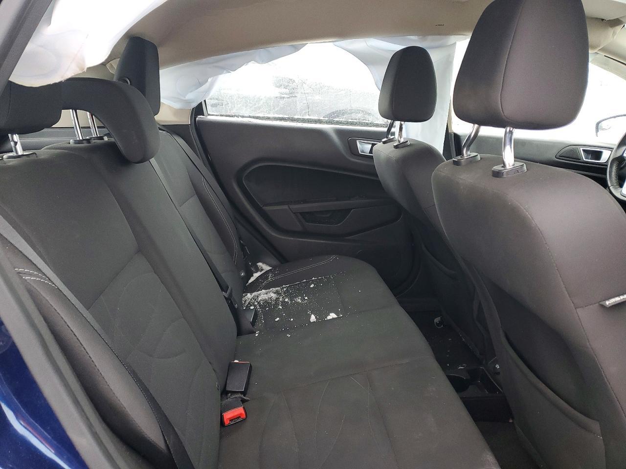 2016 FORD Fiesta