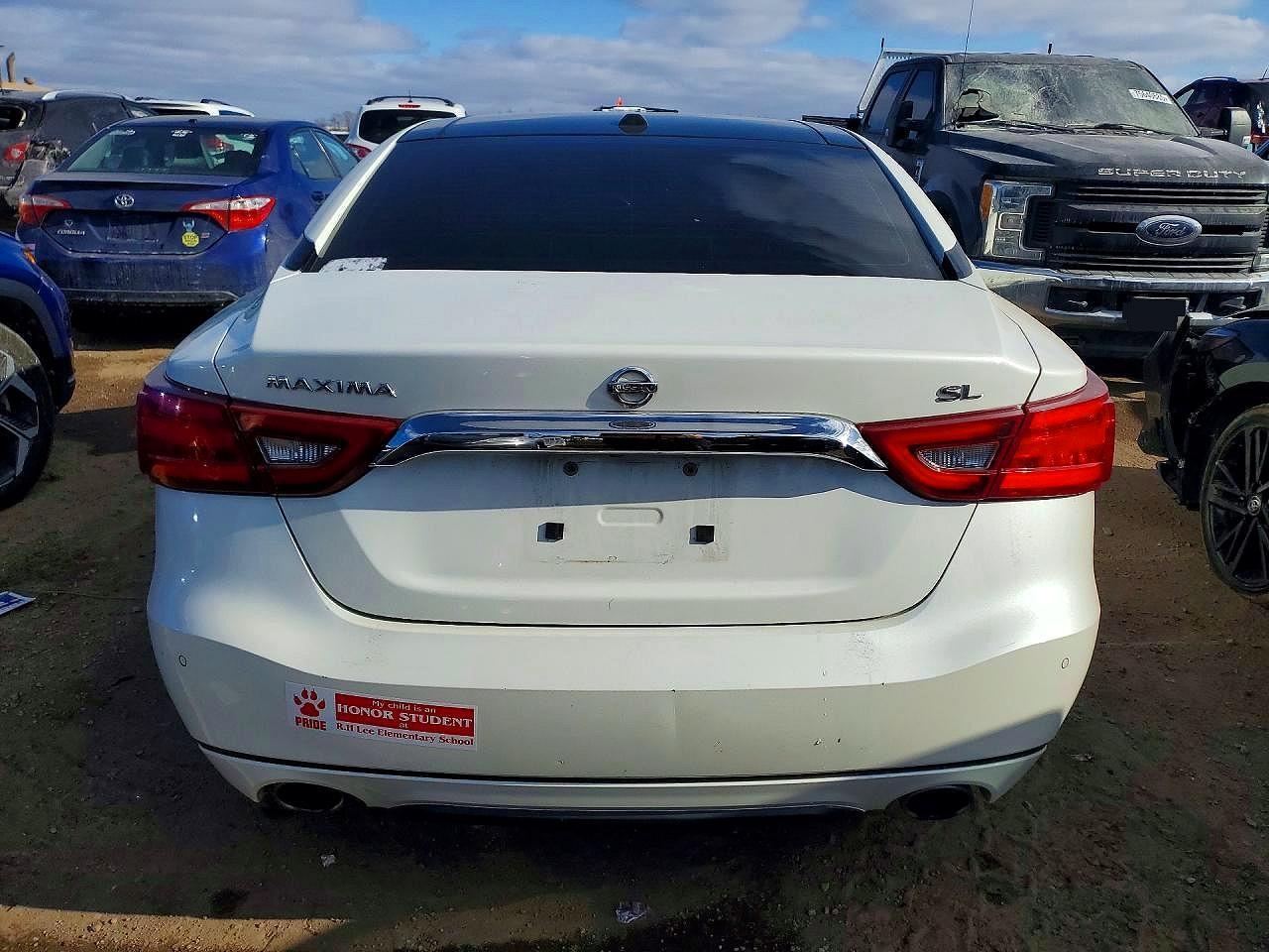 2017 NISSAN Maxima