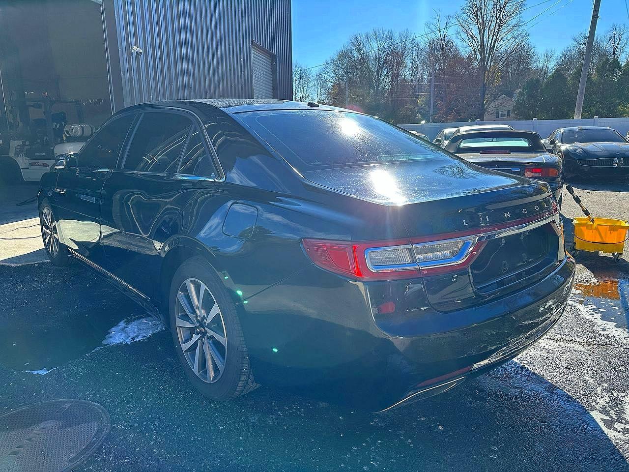 2017 LINCOLN Continental