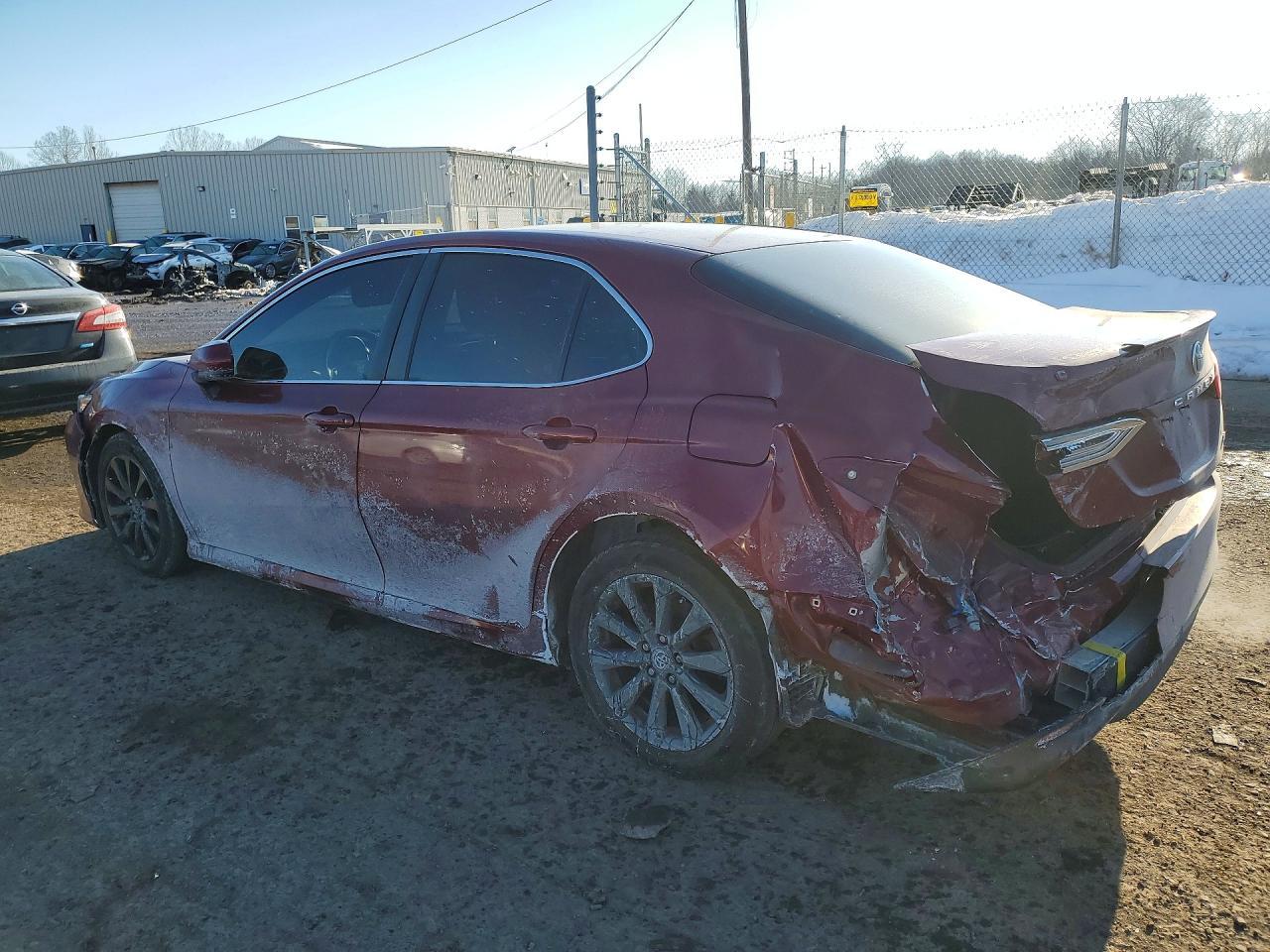 2018 TOYOTA CAMRY