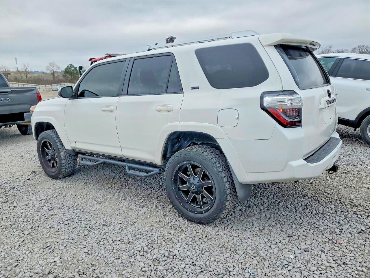 2016 TOYOTA 4Runner