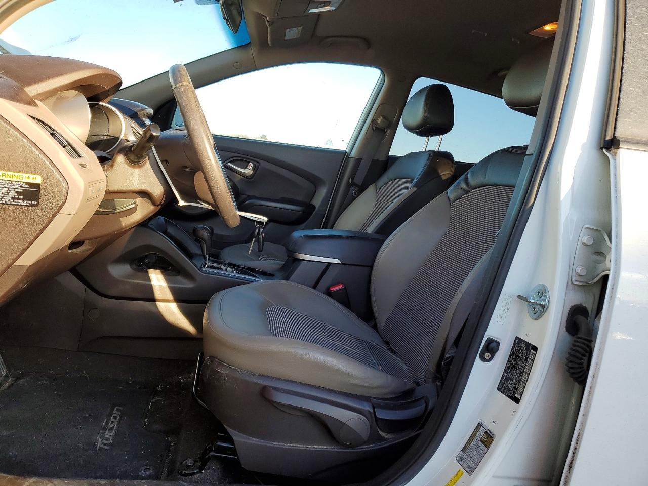 2012 HYUNDAI TUCSON