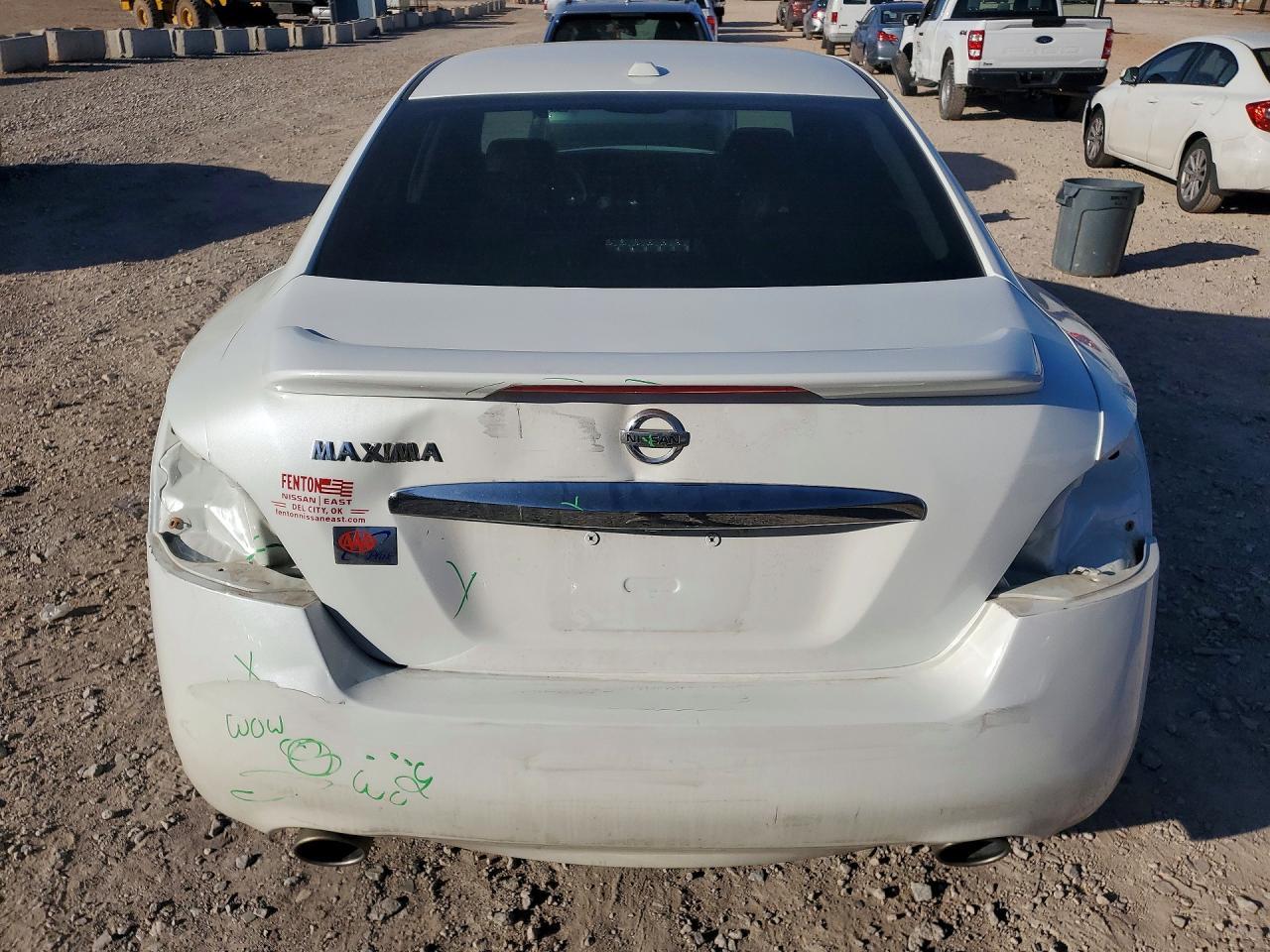 2014 NISSAN Maxima