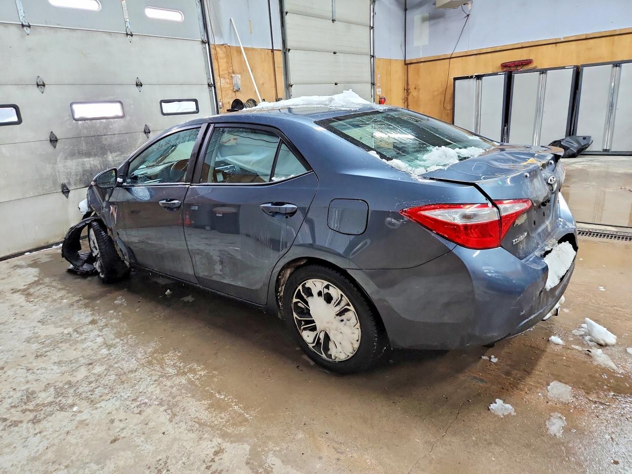 2015 TOYOTA COROLLA