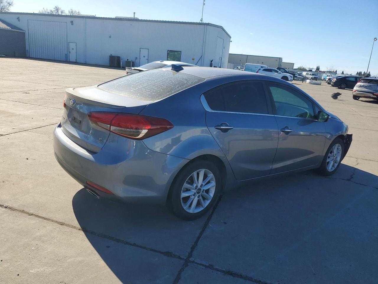 2017 KIA FORTE
