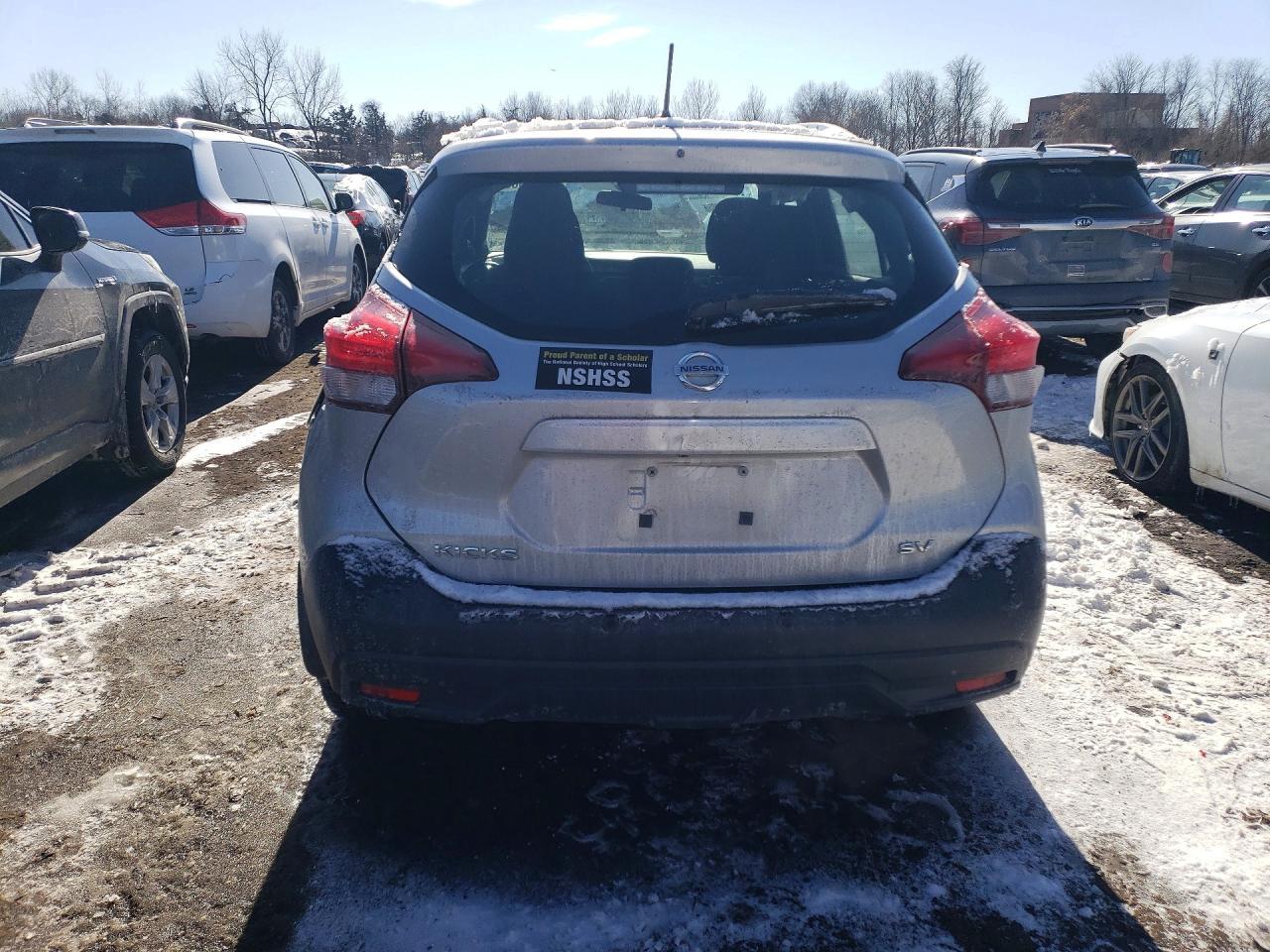 2020 NISSAN KICKS