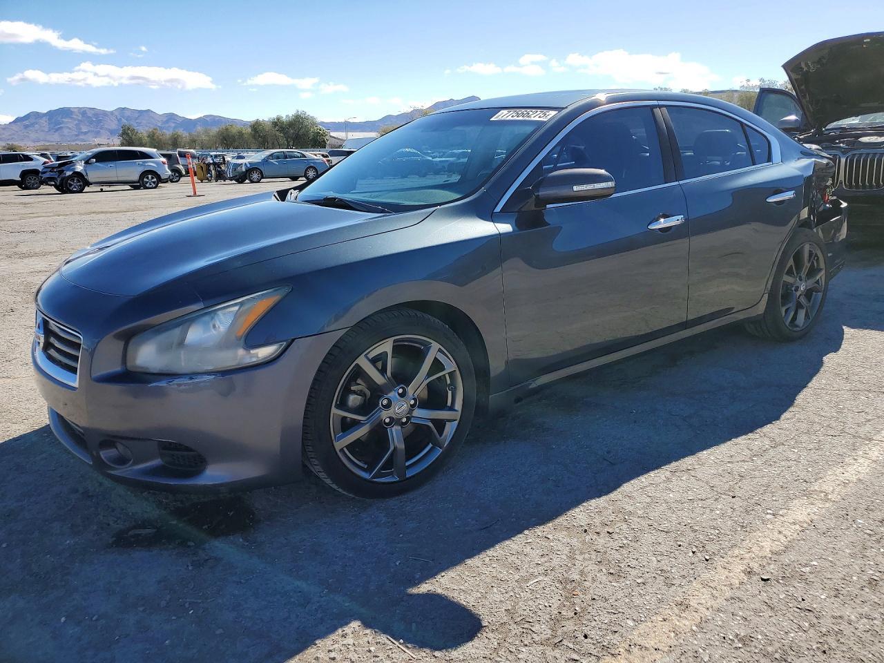 2013 NISSAN Maxima