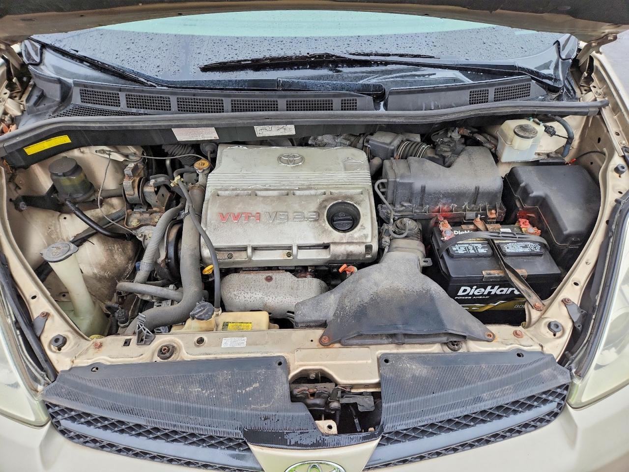 2005 TOYOTA SIENNA