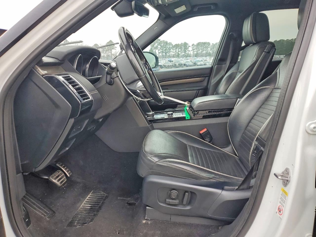 2017 LAND ROVER Discovery